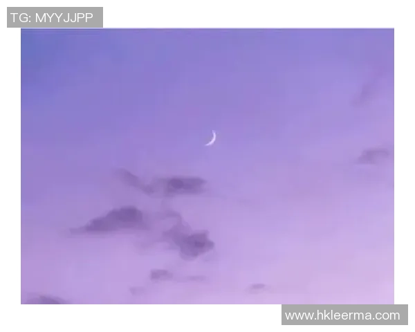 精选热门足球球星高清ins风格壁纸手机桌面背景图集