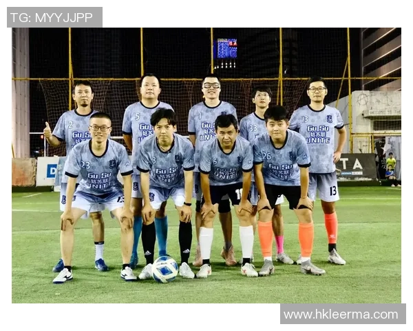 足球球星队凝聚力量逐梦绿茵再创辉煌新篇章